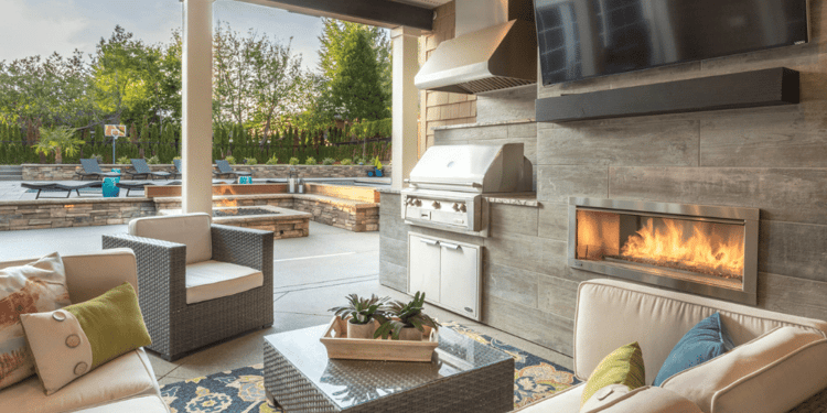 4 Reasons to Remodel Your Outdoor Living Space